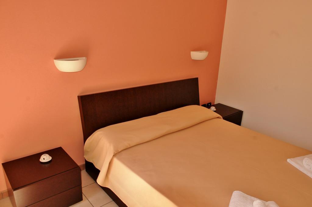 Hotel Rasula Alta Гравіна-ді-Катанія Екстер'єр фото