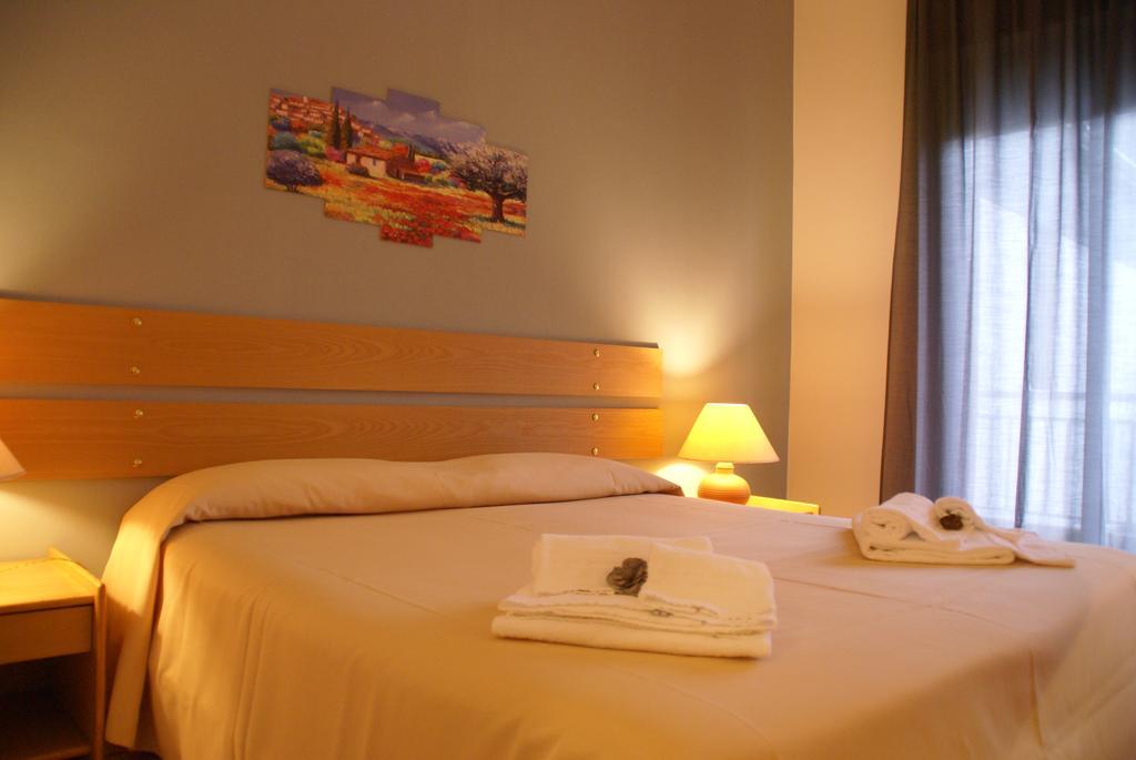 Hotel Rasula Alta Гравіна-ді-Катанія Екстер'єр фото